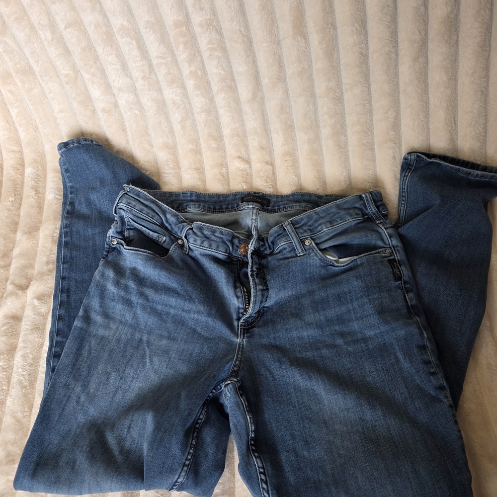 Silver Jeans Women’s Dark Blue Skinny Jeans with Embellished Back Pocket - Picture 3 of 11